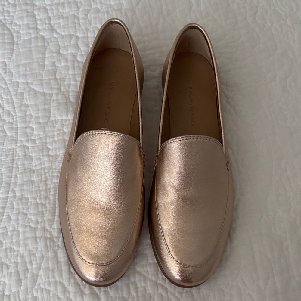Banana Republic Metallic Rose Gold Slip-On Loafers